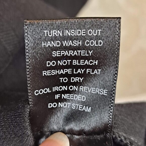 Colleen Lopez Size Large Black and White Dress with Faux Wrap and Sleeves EUC - Picture 13 of 15